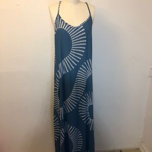 Manaola long dress in blue and white Pewa